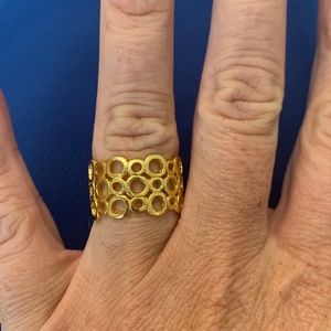 Gold circles ring